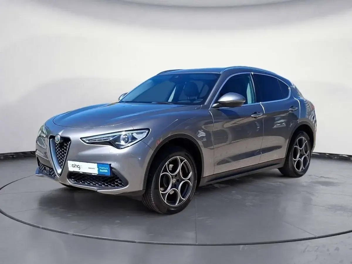 Gebraucht Alfa Romeo Stelvio Super 280 PS (205 kW) 2018 Grau SUV