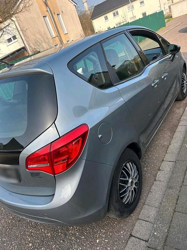 Gebraucht Opel Meriva 101 PS (74 kW) 2013 Grau Van / Kleinbus