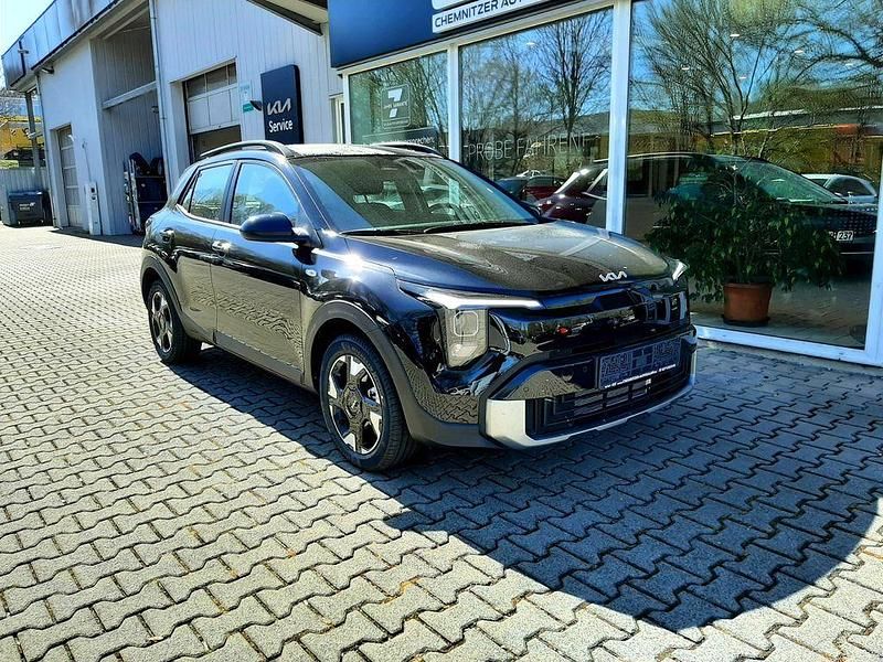 Neu Kia Stonic 101 PS (74 kW) 2026 Schwarz SUV