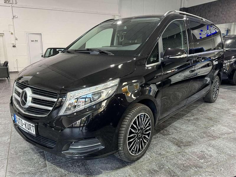 Gebraucht Mercedes V250 190 PS (139 kW) 2015 Obsidianschwarz Van / Kleinbus