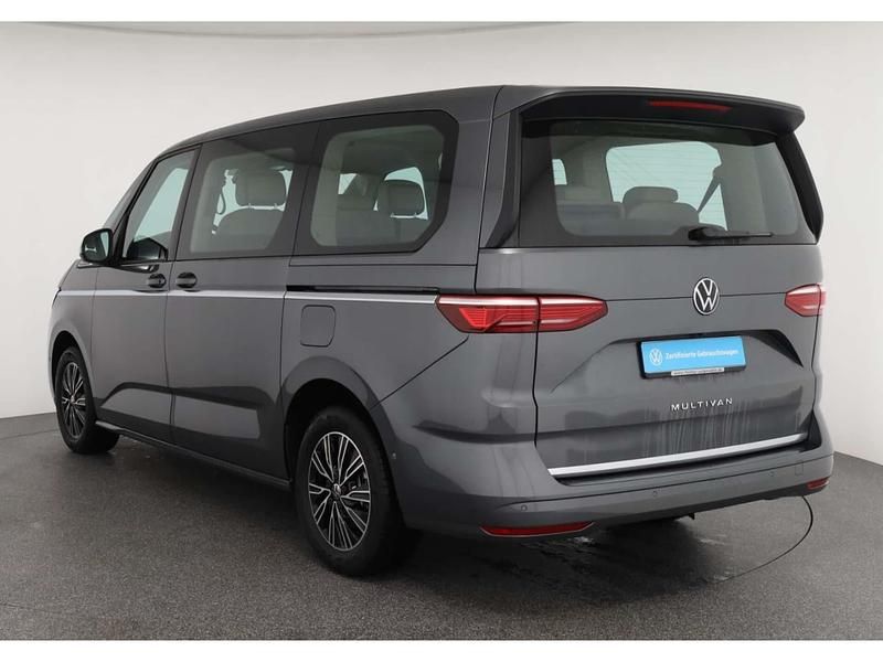 Usata VW Multivan Style 150 CV (110 kW) 2025 Monovolume