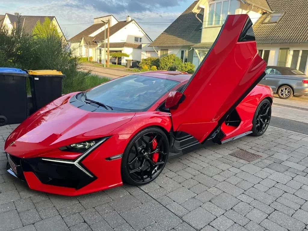 Neu Lamborghini Revuelto 2026 Rot Coupé