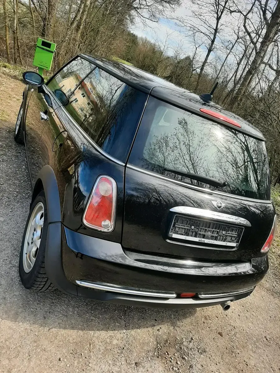 Second-hand Mini Cooper 90 CP (66 kW) 2005 Negru Hatchback
