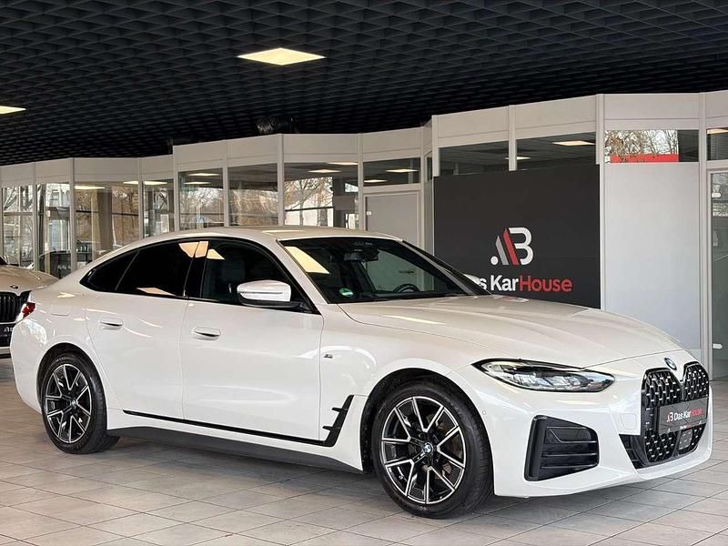 Mineralweiss Gebraucht 2023 BMW 420 M Sport Coupé | 37.777 € (Guter Preis) - Bild 1/4