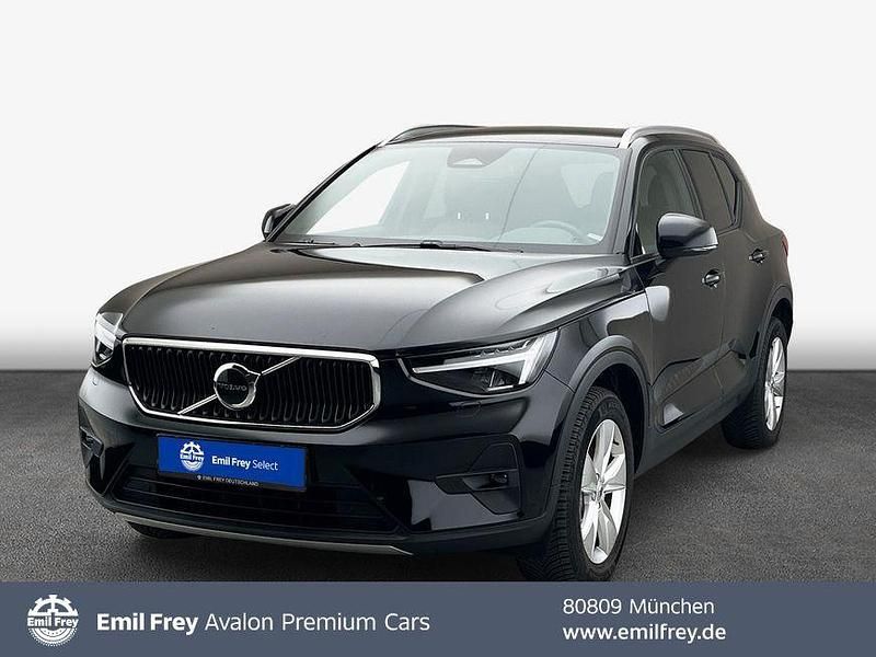 Onyx schwarzmetallic Gebraucht 2024 Volvo XC40 Core SUV | 34.890 € (Guter Preis) - Bild 1/4