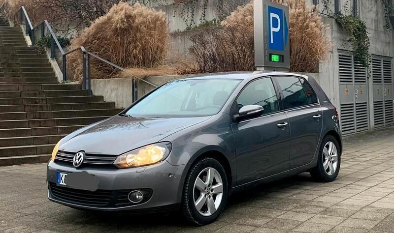 Grau Gebraucht 2011 VW Golf VI Limousine | 4.700 € (Fairer Preis) - Bild 1/4