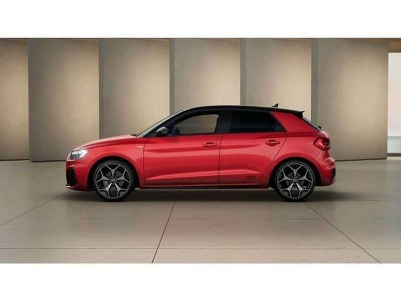 Gebraucht Audi A1 S-Line 150 PS (110 kW) 2025 Progressivrot metallic mythoss Limousine