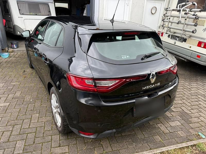 Schwarz Gebraucht 2016 Renault Mégane III Experience Limousine | 5.999 € (Superpreis) - Bild 1/4