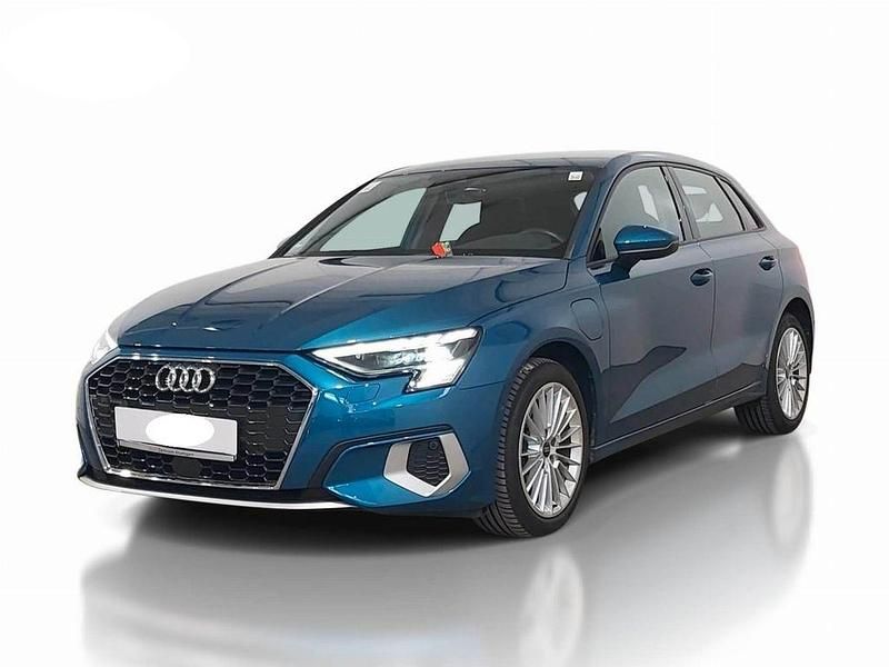 Gebraucht Audi A3 Sport 204 PS (150 kW) 2023 Blau Limousine