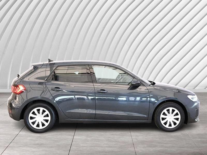 Gebraucht Audi A1 Sportback Advanced 110 PS (80 kW) 2022 Manhattangrau metallic Kleinwagen