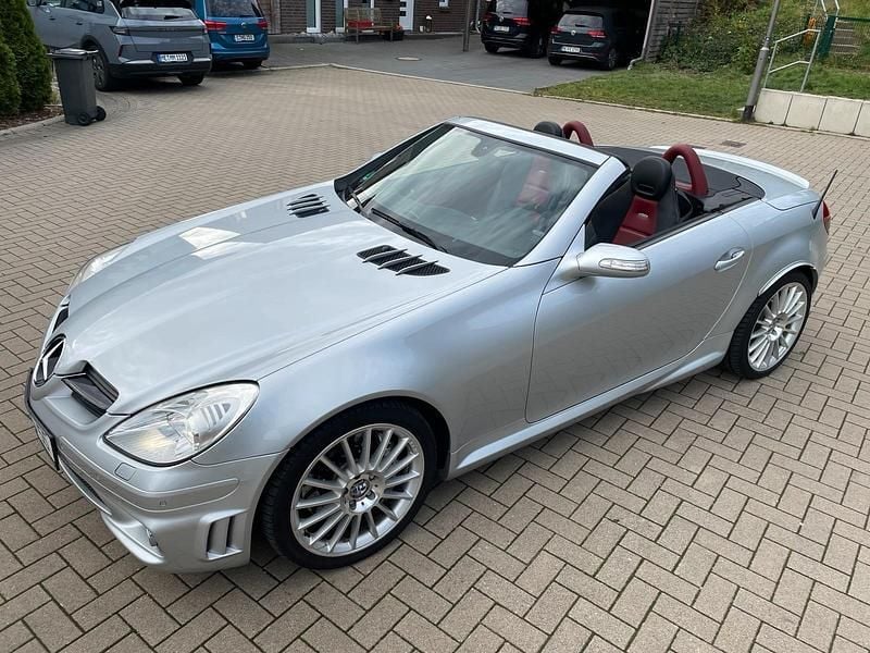 Silber Gebraucht 2005 Mercedes SLK55 AMG AMG Cabrio | 28.999 € (Guter Preis) - Bild 1/4