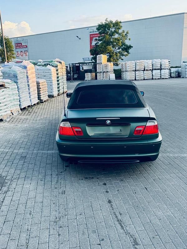 Gebraucht BMW 325 196 PS (144 kW) 2003 Grün Cabrio