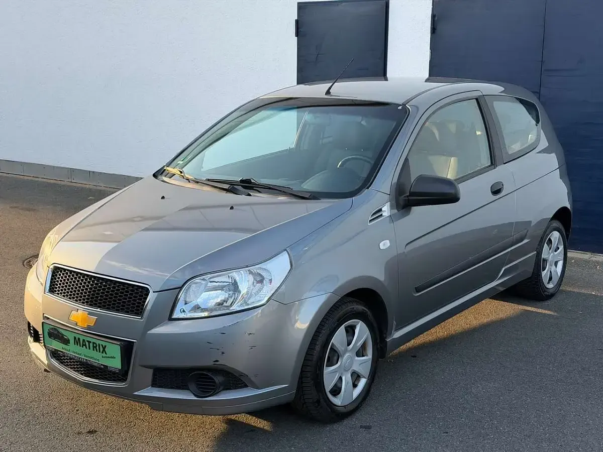Gebraucht Chevrolet Aveo 84 PS (61 kW) 2010 Urban grey (metallic) Kleinwagen