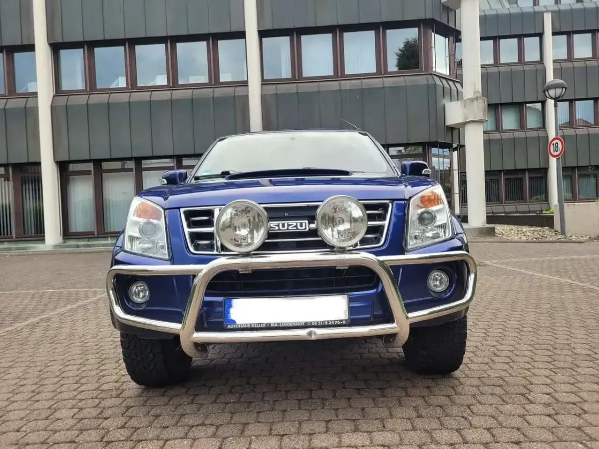 Käytetty Isuzu D-Max 163 HP (119 kW) 2008 Sininen Nouto