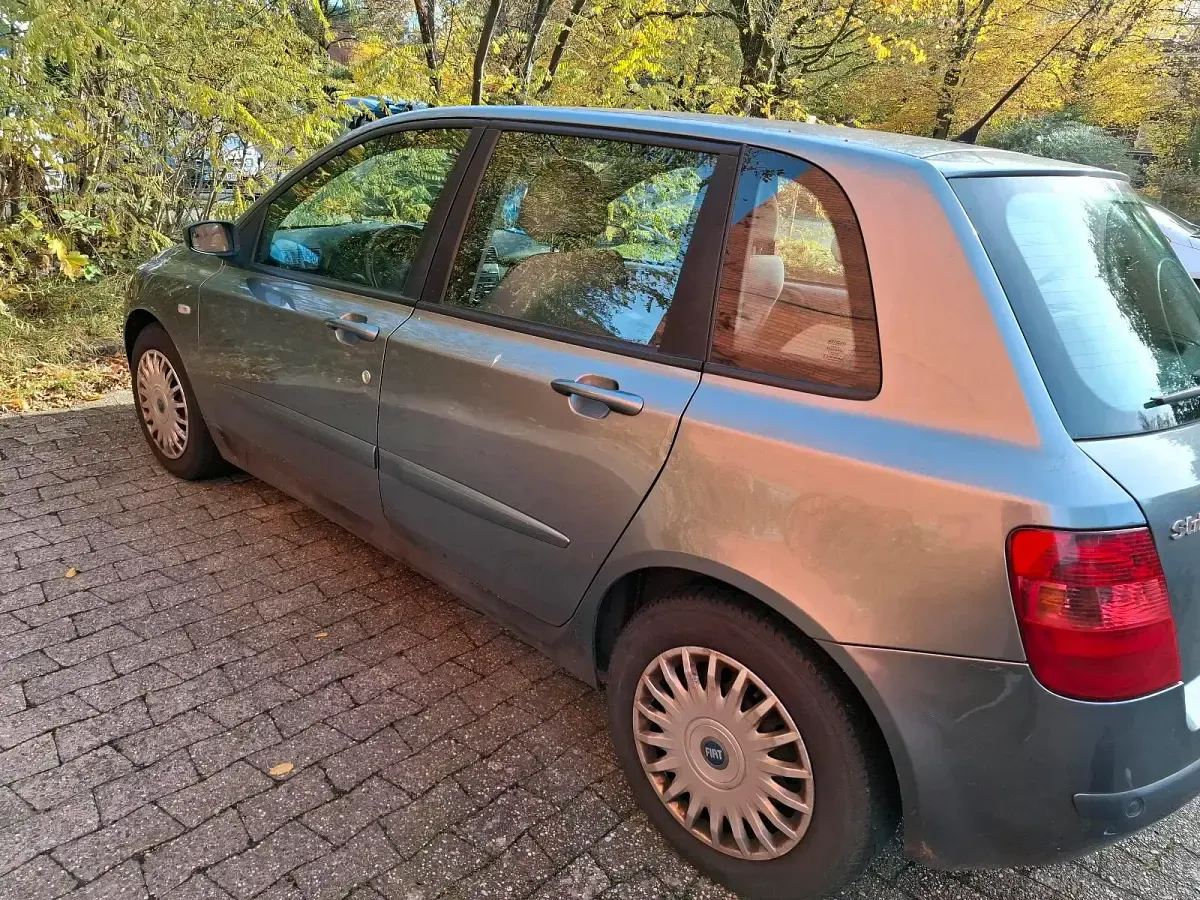 Gebraucht Fiat Stilo 2005 Grau Limousine
