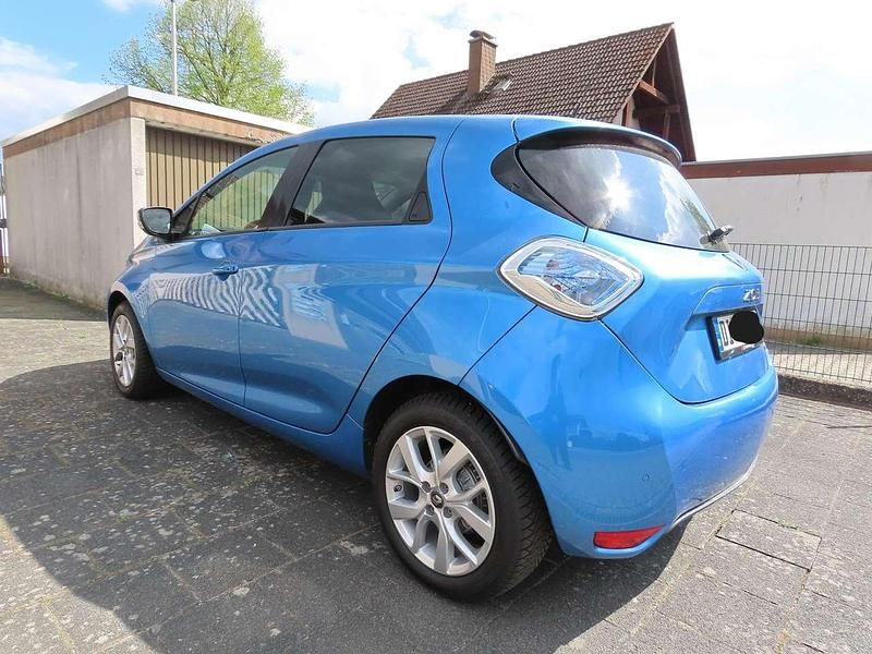 Second-hand Renault Zoe Life 80 kW (109 CP) 2020 Albastru Hatchback