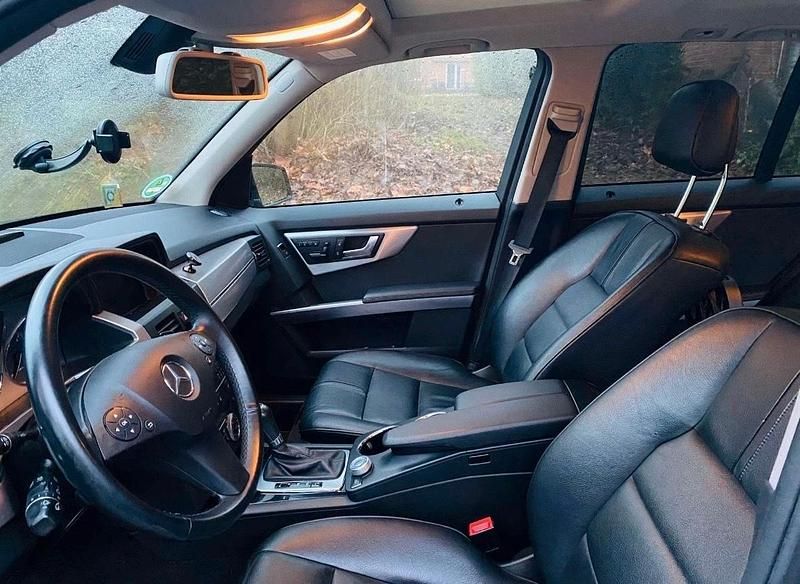 Gebraucht Mercedes GLK350 231 PS (169 kW) 2011 Schwarz SUV