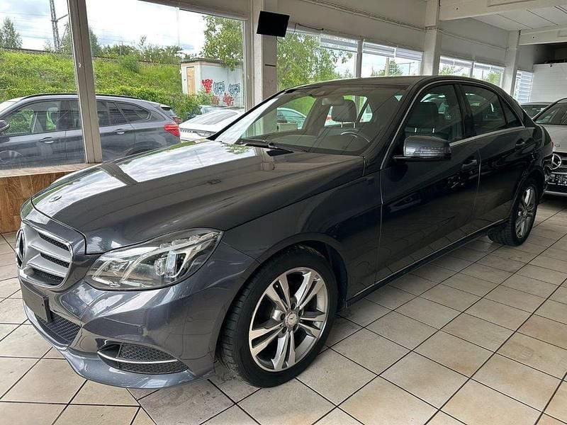 Gebraucht Mercedes E200 Avantgarde 184 PS (135 kW) 2013 Grau Limousine