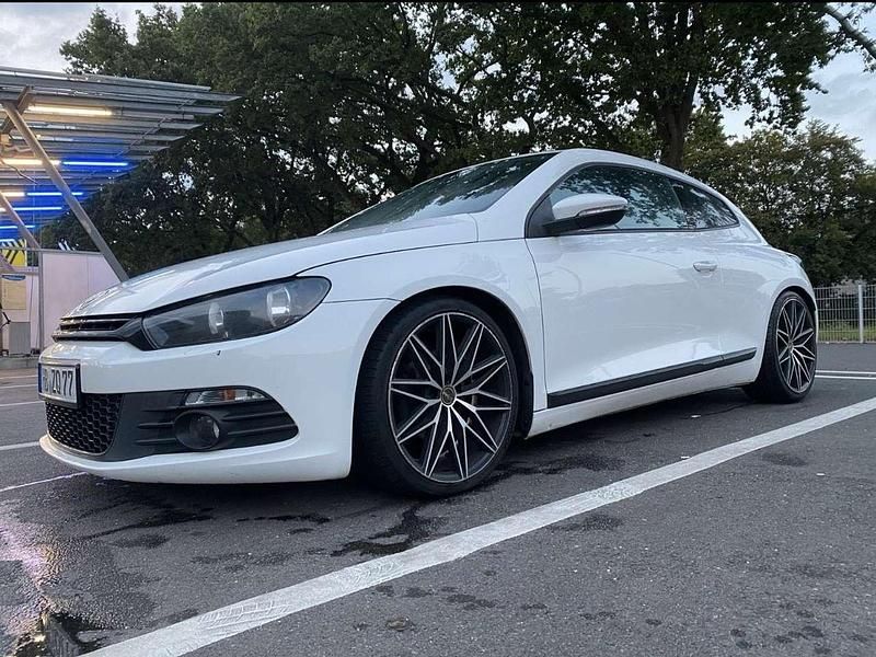 Gebraucht VW Scirocco 140 PS (102 kW) 2009 Weiß Coupé