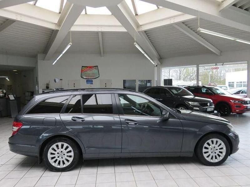Second-hand Mercedes C200 136 CP (100 kW) 2009 Gri Break