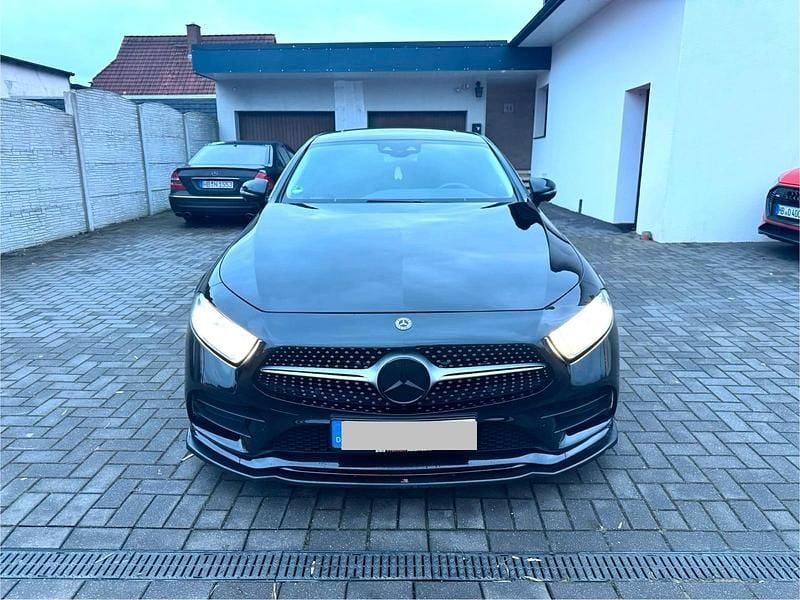 Schwarz Gebraucht 2018 Mercedes CLS400 AMG line Limousine | 29.900 € (Fairer Preis) - Bild 1/4