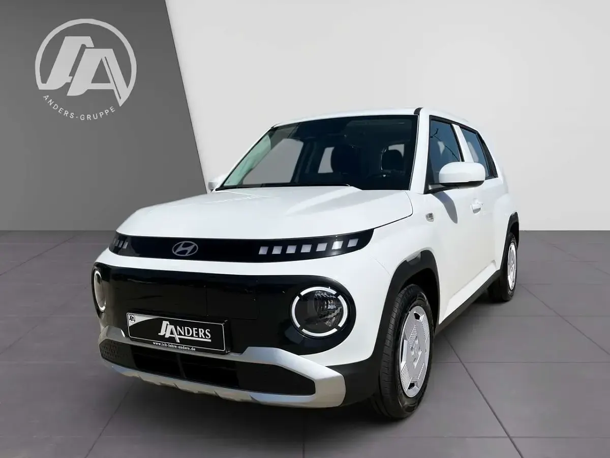 Neu Hyundai Inster Select 85 kW (116 PS) 2026 Atlas white Kleinwagen