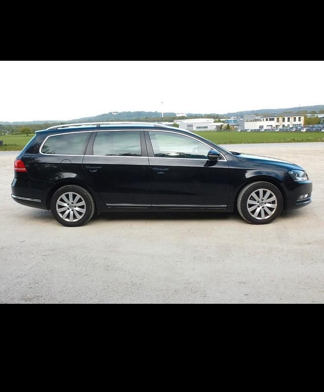 Gebraucht VW Passat 140 PS (102 kW) 2013 Schwarz Kombi