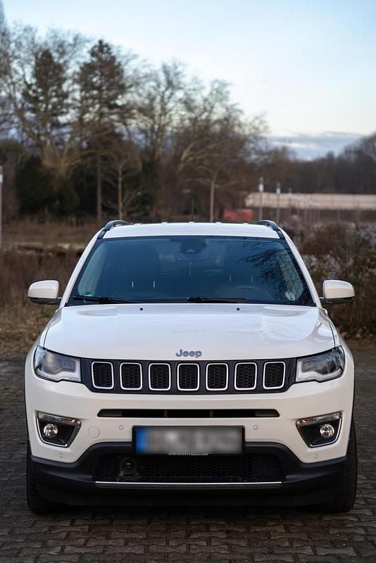 Gebraucht Jeep Compass Limited 140 PS (102 kW) 2020 Weiß SUV