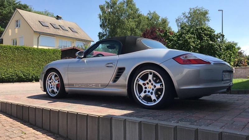 Silber Gebraucht 2005 Porsche Boxster Cabrio | 30.987 € (Fairer Preis) - Bild 1/4