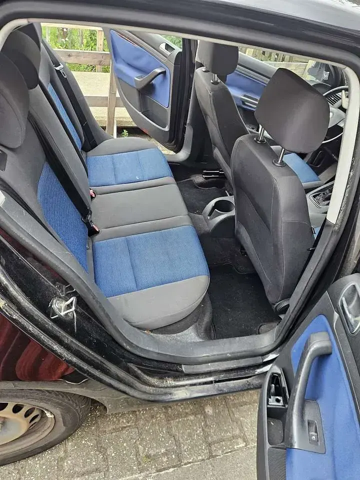 Gebraucht VW Golf IV Trendline 90 PS (66 kW) 2006 Schwarz Kleinwagen