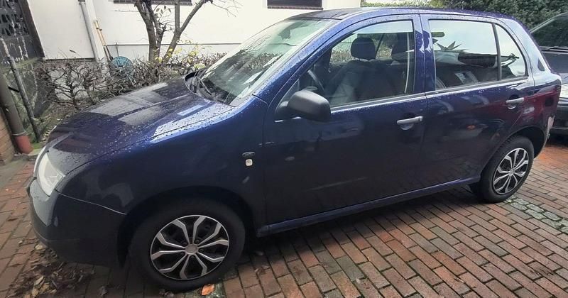 Gebraucht Skoda Fabia 63 PS (46 kW) 2003 Blau Kleinwagen