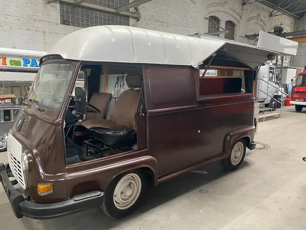 Occasion Renault Estafette 40 ch (29 kW) 1977 Monospace