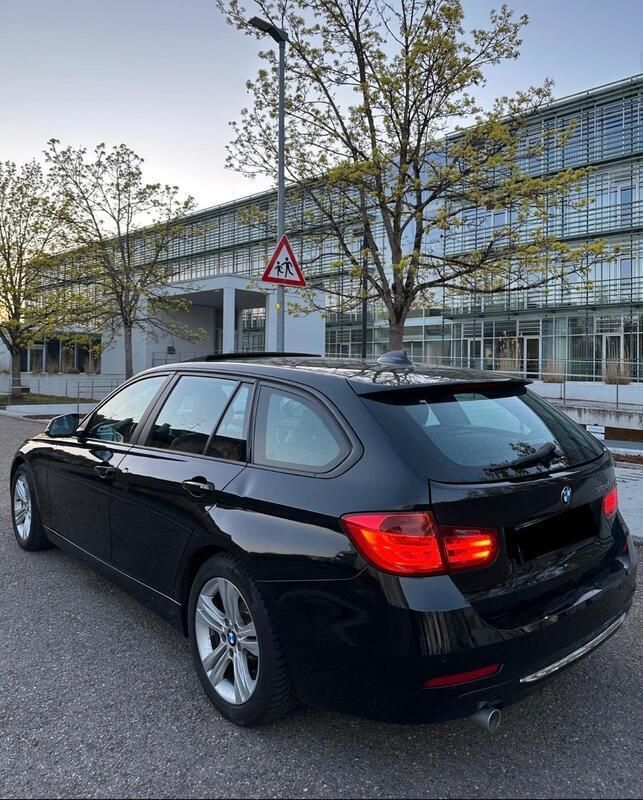 Schwarz Gebraucht 2014 BMW 318 Sport Line Kombi | 8.200 € (Superpreis) - Bild 1/4