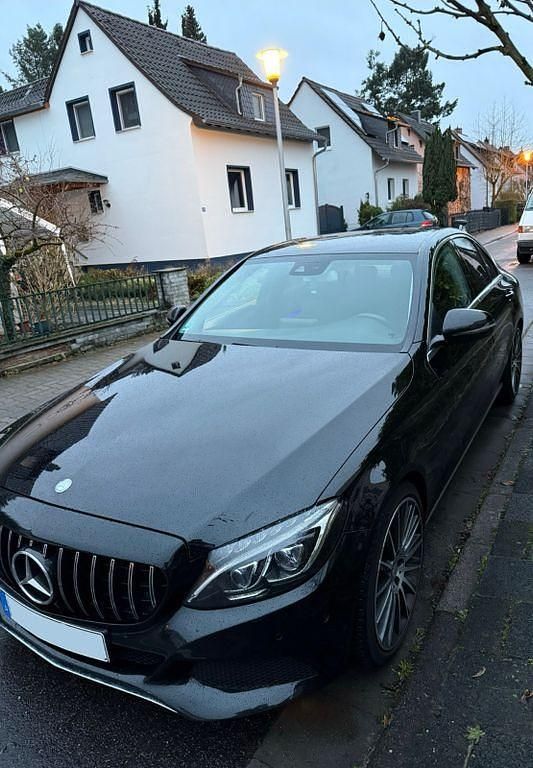 Gebraucht Mercedes C220 170 PS (125 kW) 2016 Schwarz Limousine