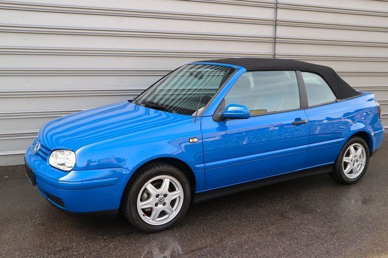 Blau Gebraucht 1999 VW Golf Cabriolet Conceptline Cabrio | 15.990 € - Bild 1/4