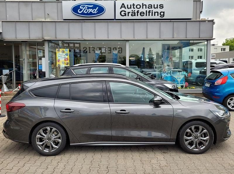 Gebraucht Ford Focus ST-Line 155 PS (114 kW) 2024 Grau Limousine