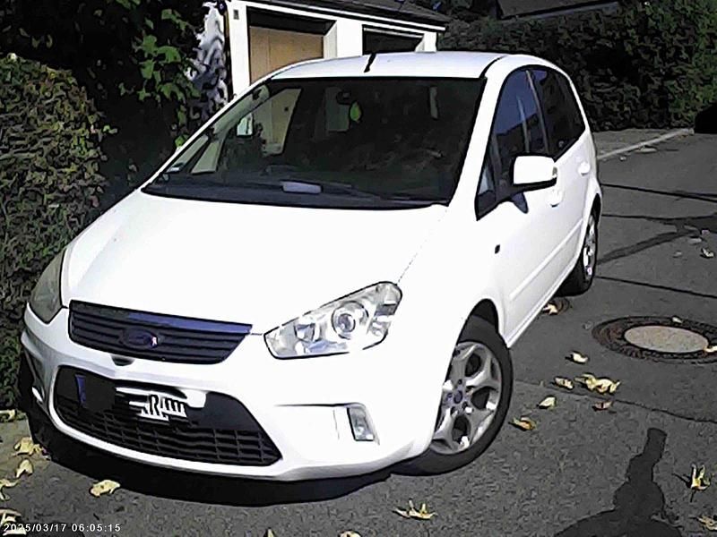 Weiß Gebraucht 2010 Ford C-MAX Van / Kleinbus | 1.800 € (Guter Preis) - Bild 1/3