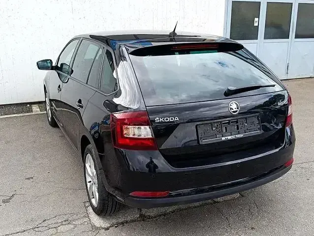 Gebraucht Skoda Rapid Clever 125 PS (91 kW) 2018 Schwarz Kleinwagen