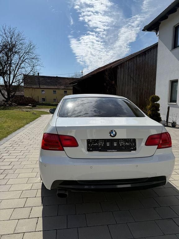 Second-hand BMW 318 Performance 143 CP (105 kW) 2011 Alb Coupe