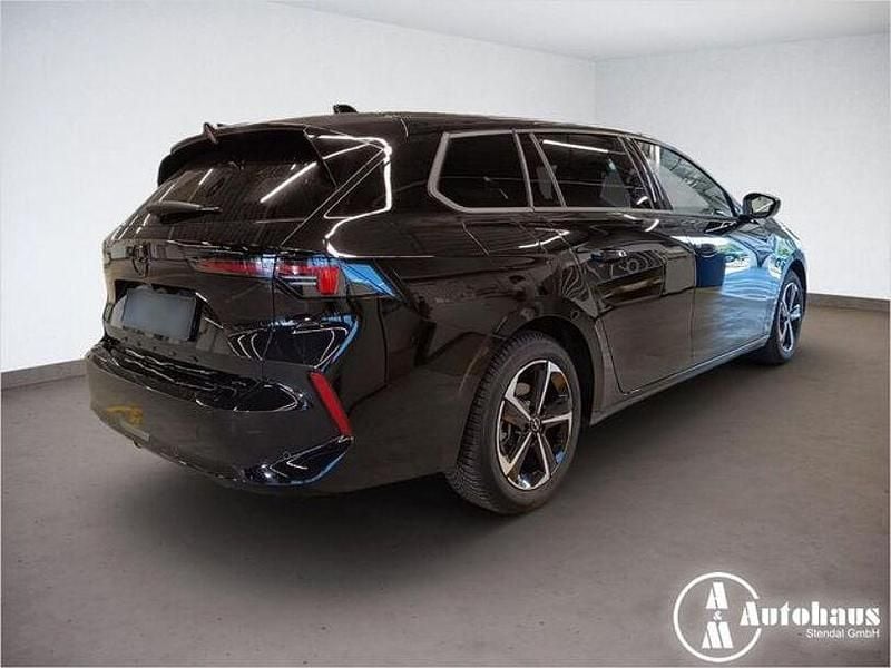 Gebraucht Opel Astra 131 PS (96 kW) 2024 Perlschwarz Kombi