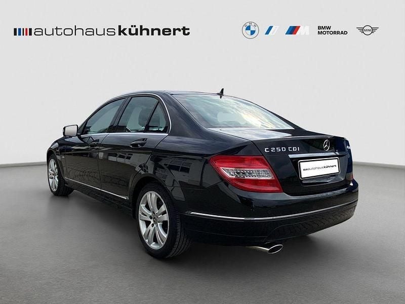 Gebraucht Mercedes C250 204 PS (150 kW) 2011 Schwarz Limousine
