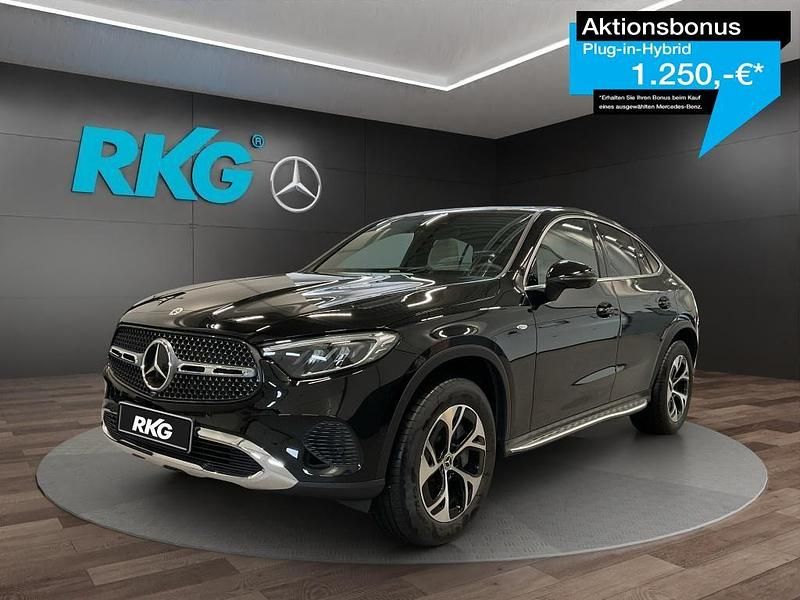 Schwarz Gebraucht 2025 Mercedes GLC300e Avantgarde Coupé | 69.880 € (Superpreis) - Bild 1/4