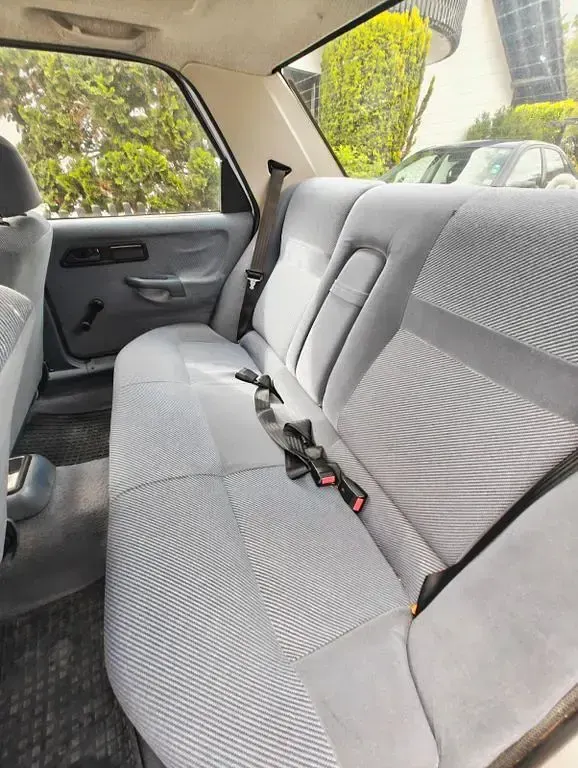 Gebraucht Ford Sierra 101 PS (74 kW) 1988 Silber Limousine