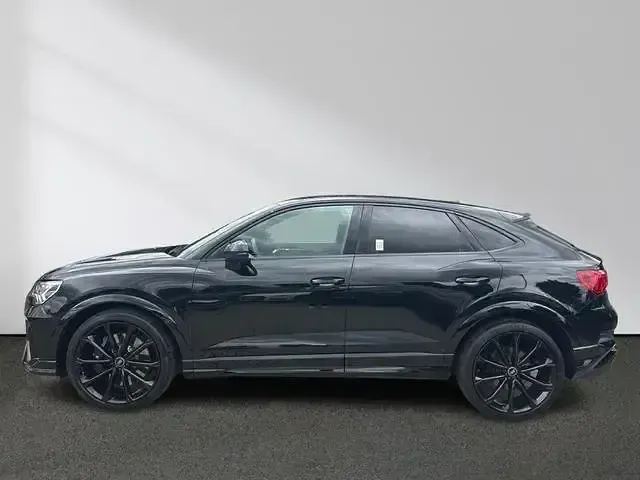 Gebraucht Audi RS Q3 Sportback Ambiente 400 PS (294 kW) 2021 Mythosschwarz metallic SUV