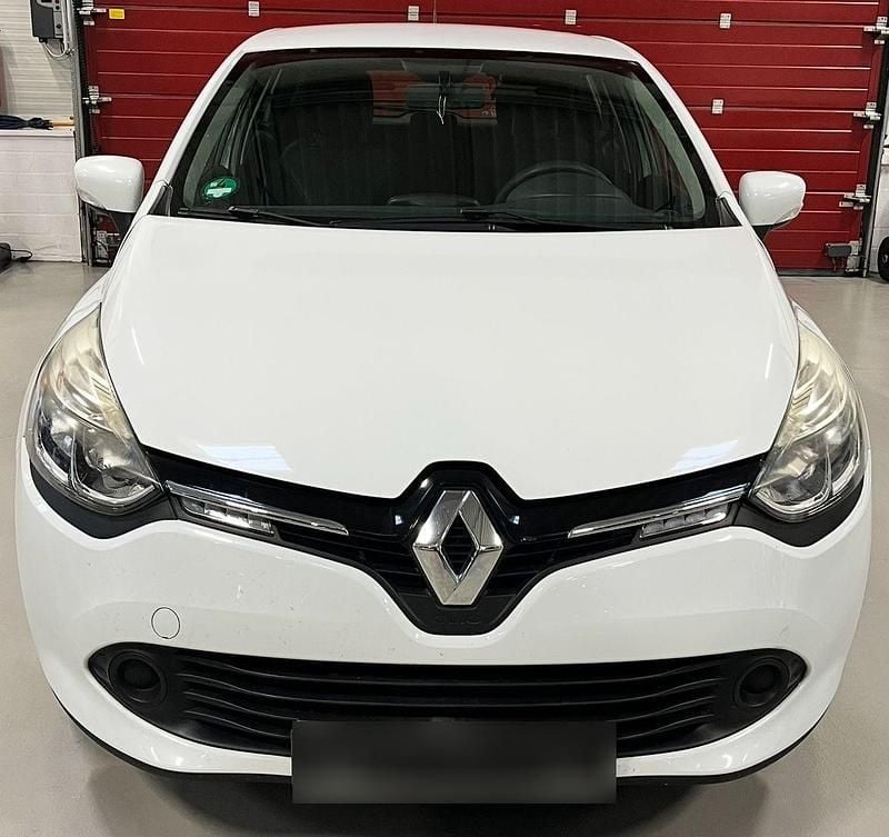 Gebraucht Renault Clio IV Authentique 73 PS (53 kW) 2015 Weiß Kleinwagen