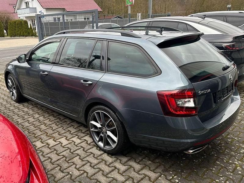 Gebraucht Skoda Octavia RS 184 PS (135 kW) 2019 Grau Kombi