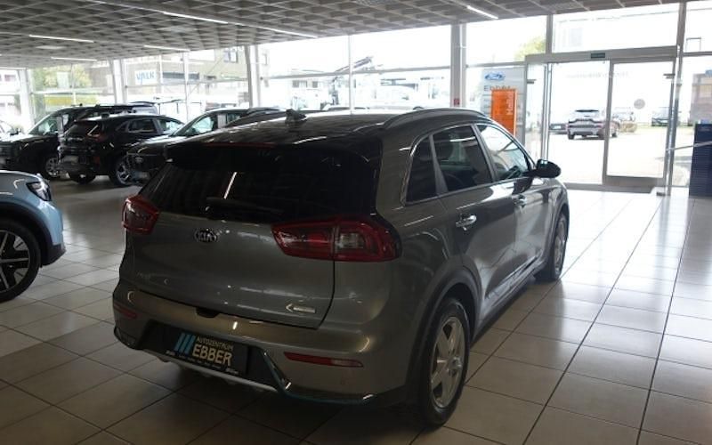 Gebraucht Kia Niro Spirit 141 PS (103 kW) 2018 Grau SUV