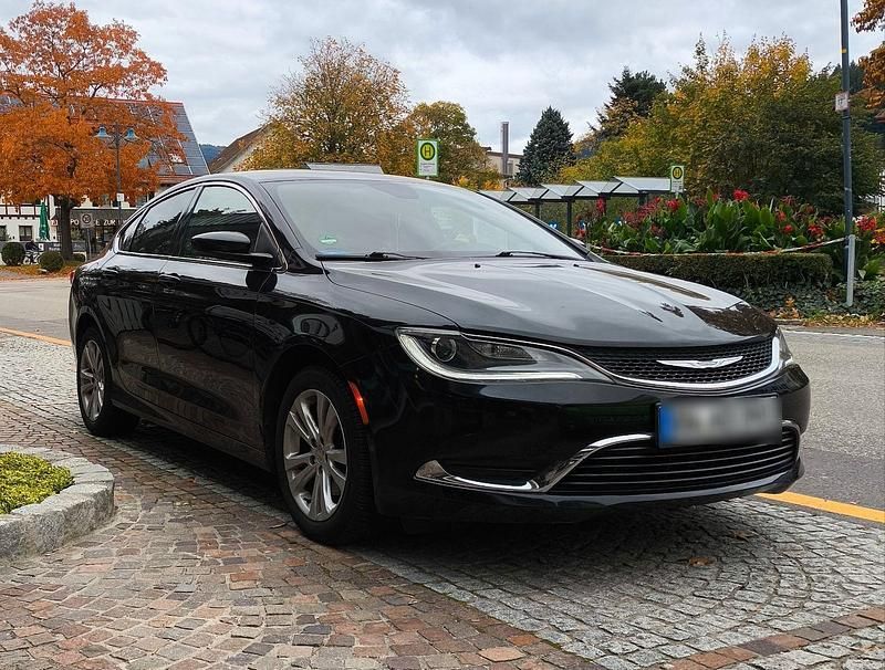Gebraucht Chrysler 200 186 PS (136 kW) 2019 Schwarz Limousine