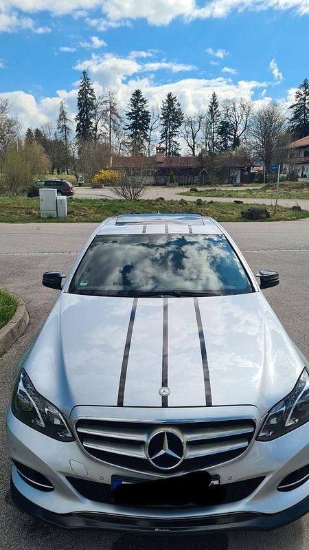 Usado Mercedes E220 Edition 170 CV (125 kW) 2013 Plateado Berlina