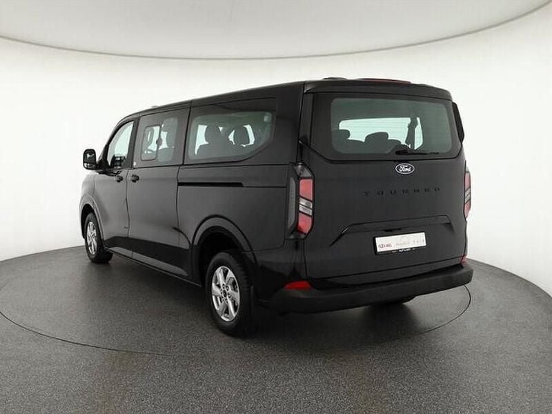 Gebraucht Ford Tourneo 136 PS (100 kW) 2025 Agateblackmet. Van / Kleinbus